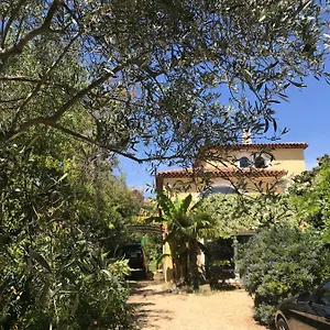 Apartment Ecrin De Verdure Avec Acces Piscine En Plein Aix, Aix-en-Provence